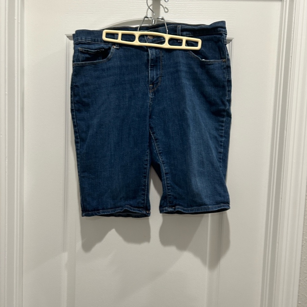 Levi's Classic Blue Denim Jeans